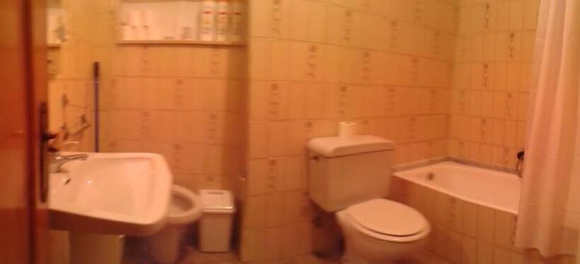 חדר סטנדרד יחיד חדר אמבטיה משותף, Hostal Pumar