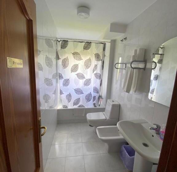 חדר סטנדרט חדר אמבטיה משותף, Hostal Pumar