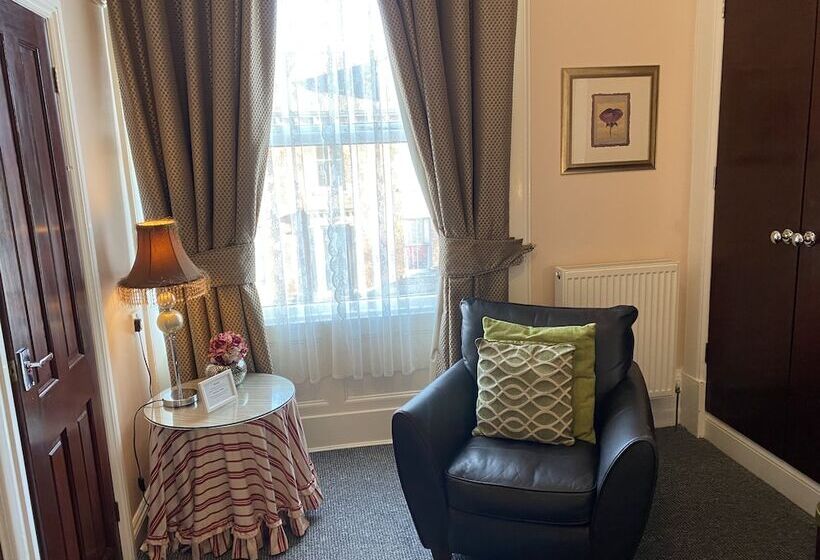 اتاق سوپریور یک تخته, Cornerways Guest House