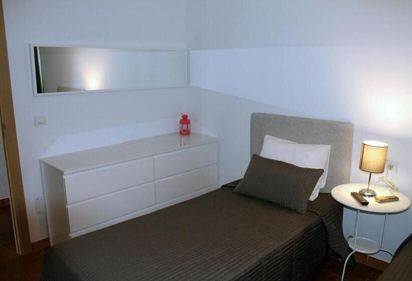 コンフォートルーム, Hostal Montilla Sotogrande