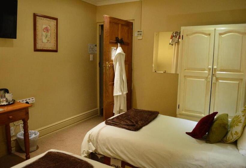 Номер Стандарт, Le Chateau Guest House And Conference Centre