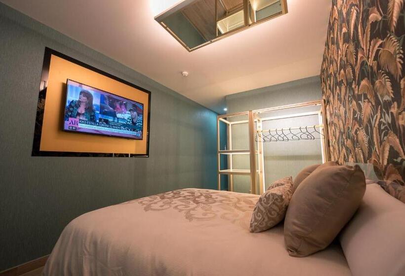 Номер Стандарт, Hostal La Carretera