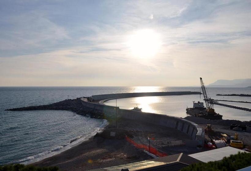 1 Bedroom Penthouse Apartment, Residence Costa Templada