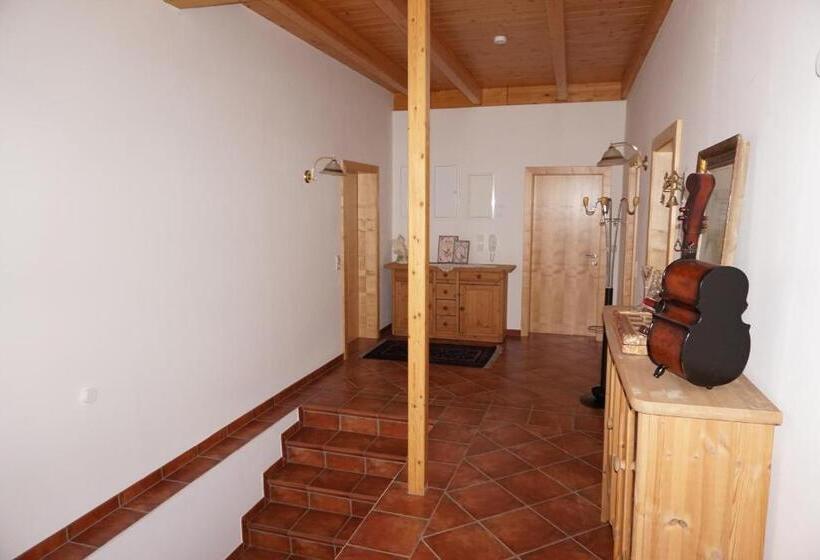 اتاق استاندارد با بالکن, Gasthaus Zum Fuchs   Familie Andrä
