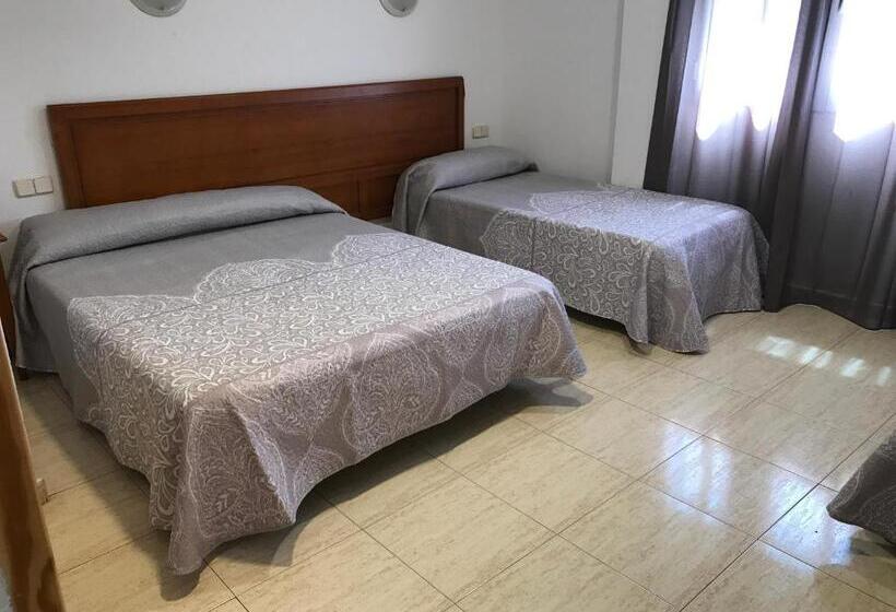 四人标准间, Hostal 82