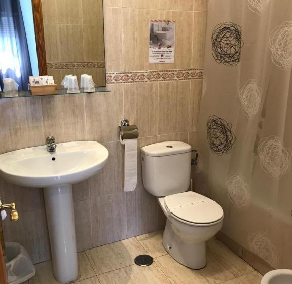 四人标准间, Hostal 82