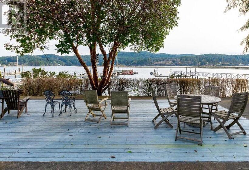 1间卧室的房子, Salty Towers Ocean Front Cottages