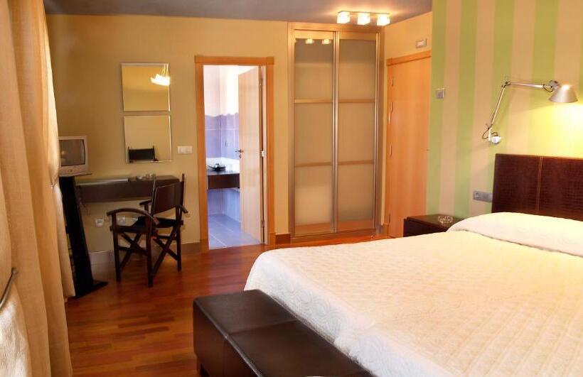 Номер Стандарт, Hostal Fuentefria