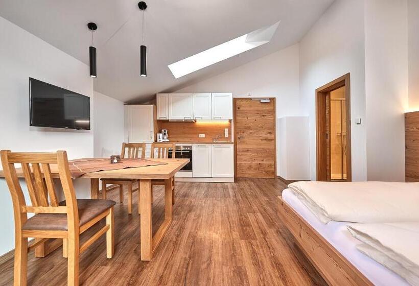 Студио Стандарт с Балконом, Appartment Ransburggut