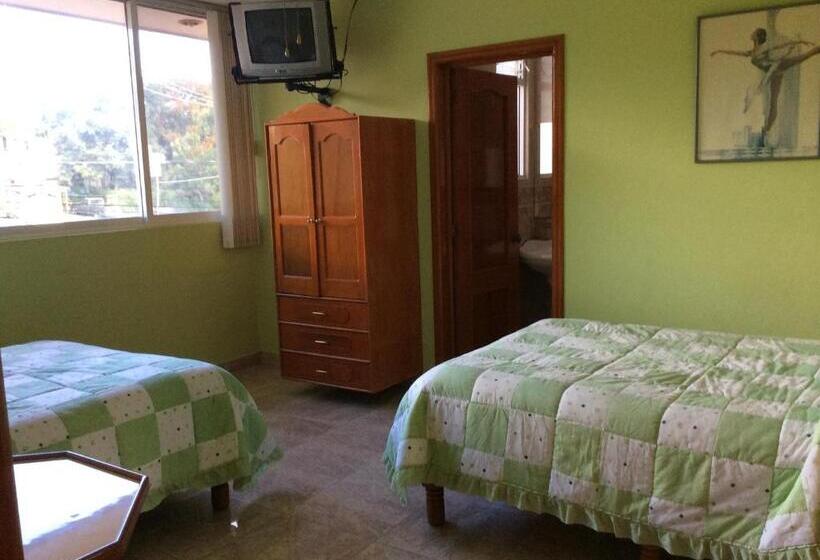 スタンダード４人部屋, Casa De Huéspedes La Rosa