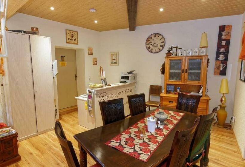 Номер Стандарт, Pension Zur Schlummerstube