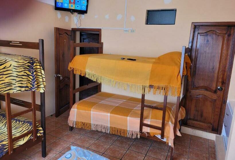 패밀리 룸, Hostal Haziel