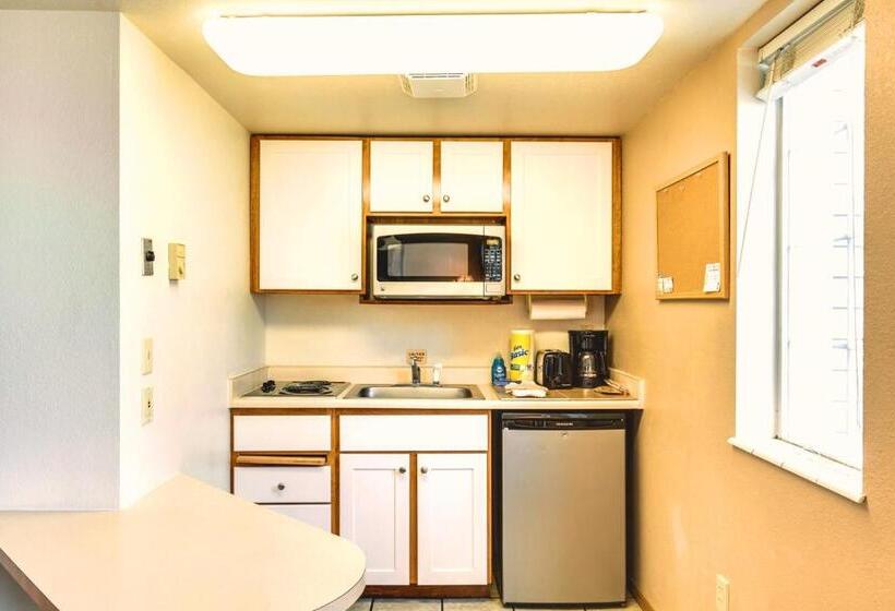 סוויטה נוף לגינה, Turning Leaf Townhome Suites