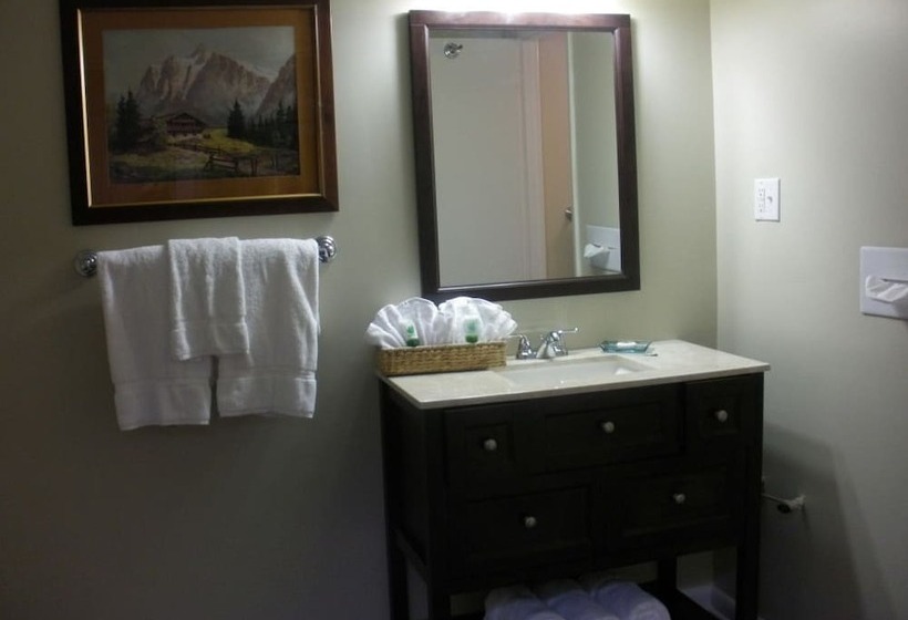 Номер Deluxe, High Meadows Inn