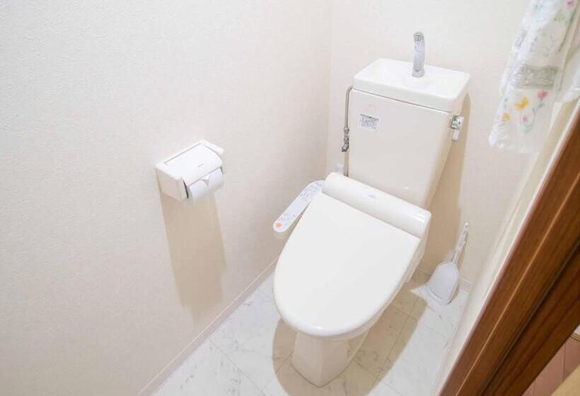 Номер Стандарт Трехместный, Kenrokuen Inn