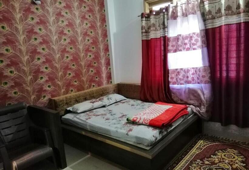 Номер Deluxe, Ashta Lakshmi Tourist Home Stay