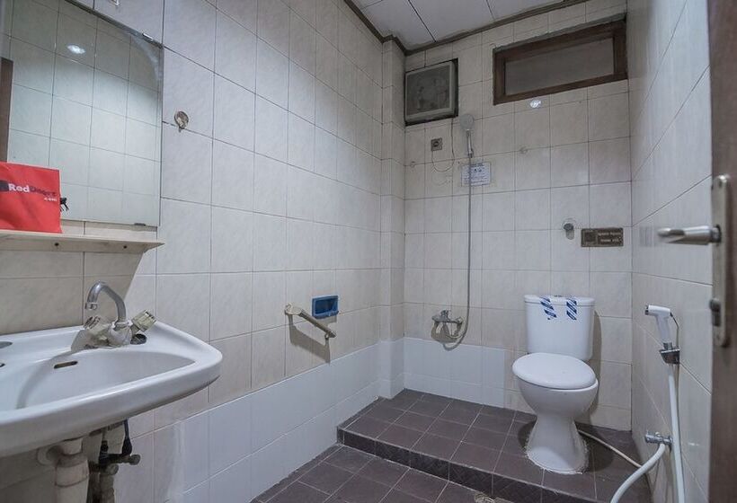 Номер Стандарт, Reddoorz @ Ungaran