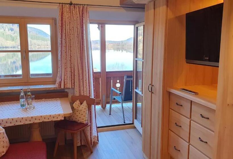 1 Bedroom Apartment Lake View, Der Anderlbauer Am See