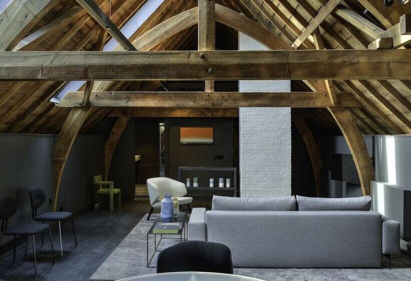 Номер Стандарт, Kazerne Hotel   Member Of Design Hotels