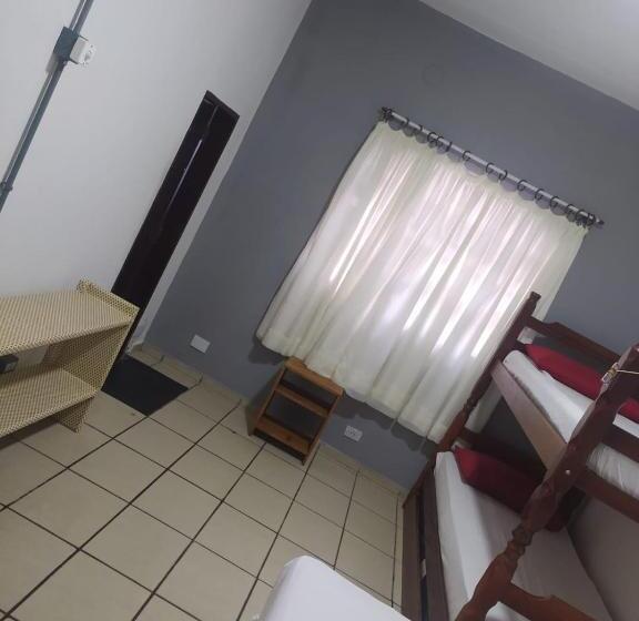 סוויטה משפחתית, Hostel Praia Centro Itanhaém