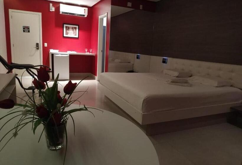 اتاق استاندارد, Vegas Motel