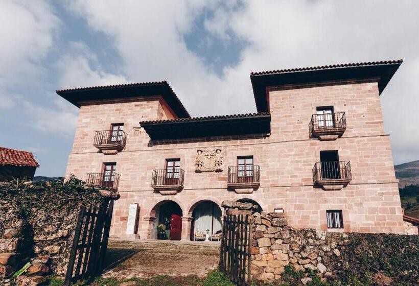 Номер Стандарт, Arha Casona De Carmona