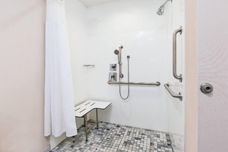 Стандартный Номер Кровать Кинг, Fairfield Inn & Suites By Marriott Goshen