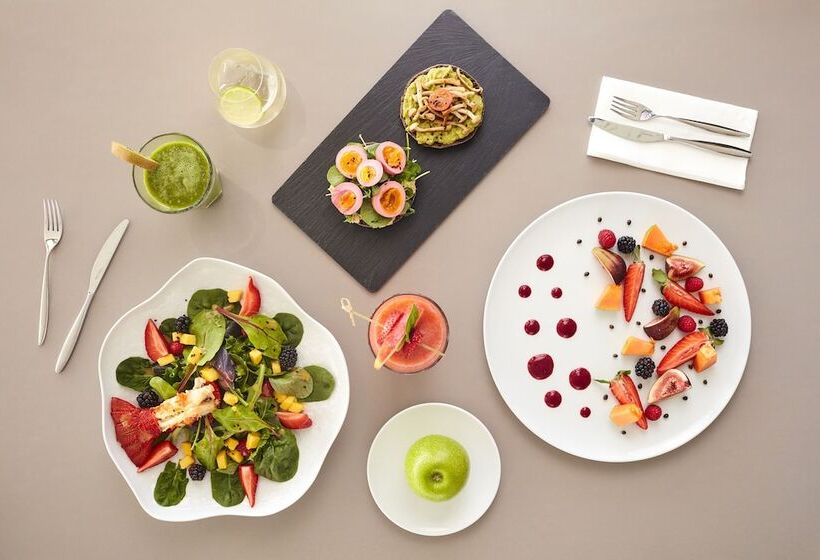 Номер Deluxe Вид на Море с Балконом, Longevity Health & Wellness Hotel   Adults Only