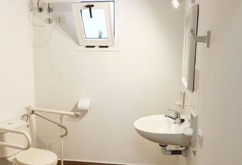 اتاق استاندارد با سرویس بهداشتی مشترک, El Hostal Del Cubo