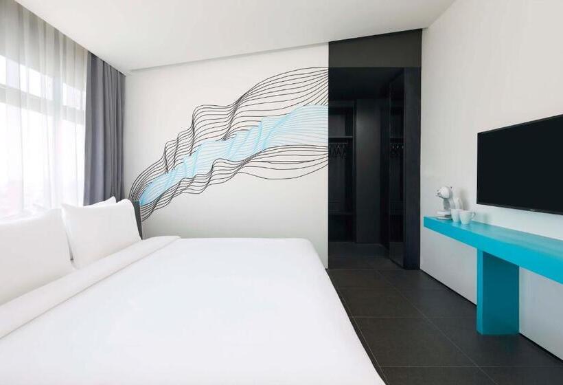 스탠다드 스튜디오, Artotel Gajahmada Semarang
