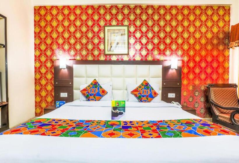 Номер Deluxe, Fabhotel Pramila Inn