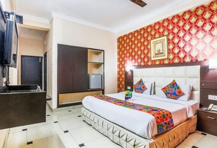 Номер Deluxe, Fabhotel Pramila Inn