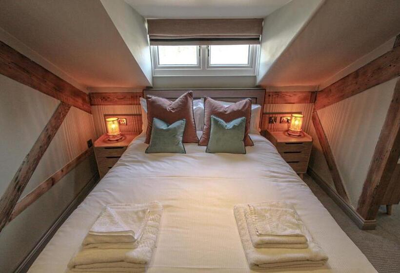 패밀리 룸, The Pooley Bridge Inn