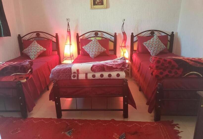 اتاق استاندارد سه نفره, Dar El Idrissi