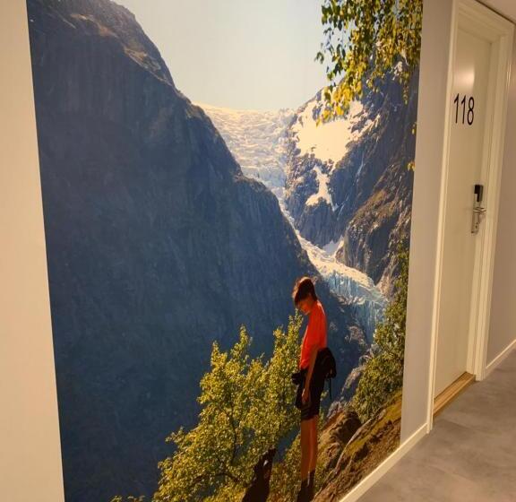 غرفة إقتصادية فردية, Husnes Sentrum Hotell
