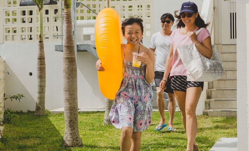 Люкс, Hideout Okinawa Uruma