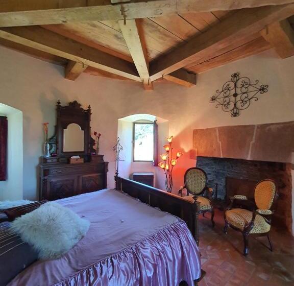Люкс с Бассейном, Chambre D'hôtes Au Château De Belcastel