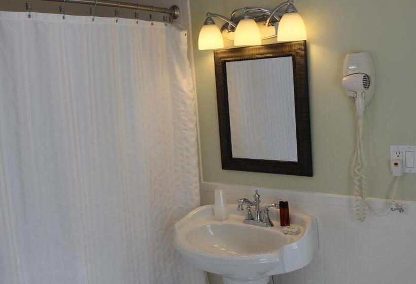 Люкс 2 Спальни, Catskill Seasons Inn