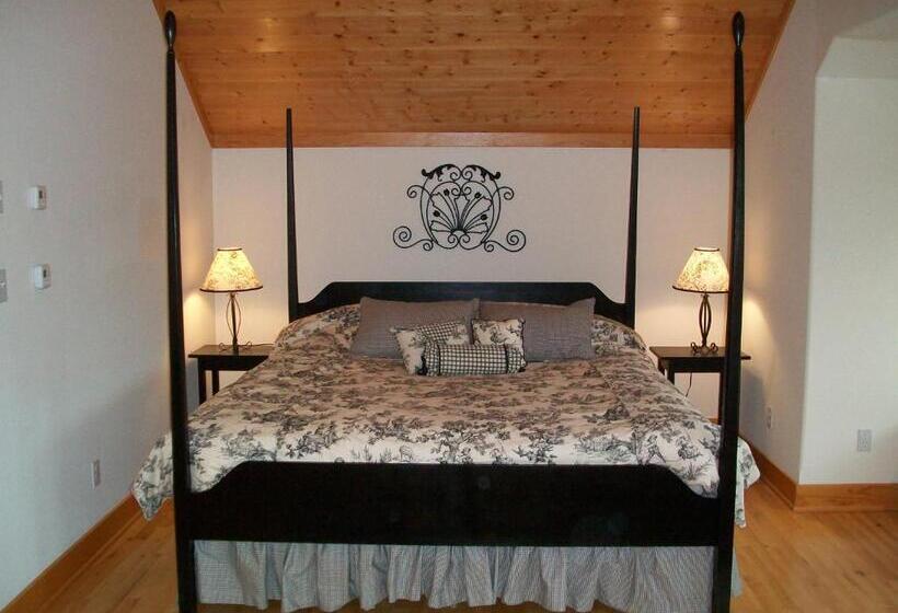 Люкс Deluxe Кровать Кинг, The Lodge At Trout Creek Bed And Breakfast