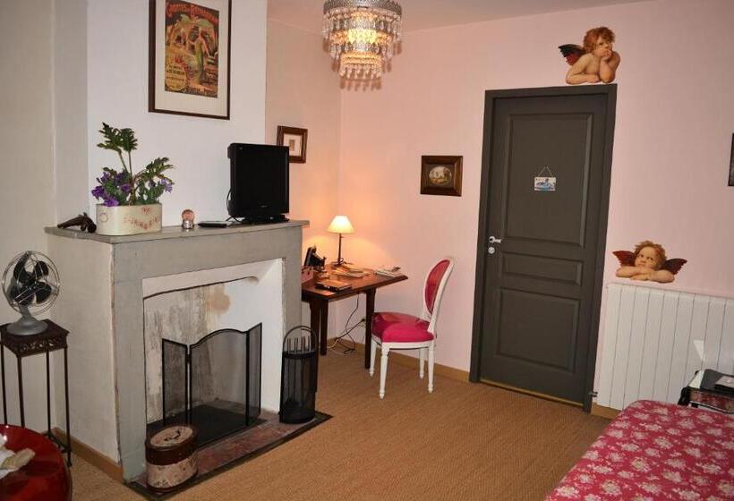 Трехместный Номер Комфорт, Chambre D Hôtes La Cour Des Saligues