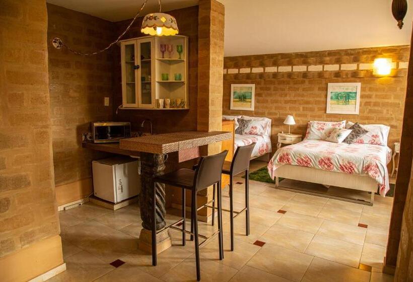 Люкс Повышенной Комфортности, Bella Tierra Hotel Boutique