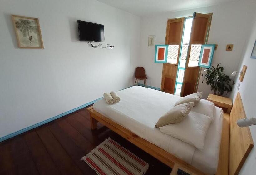 اتاق لوکس, Bidea Backpackers Hostel