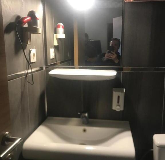 이코노미 룸, Elit Hotel Saray