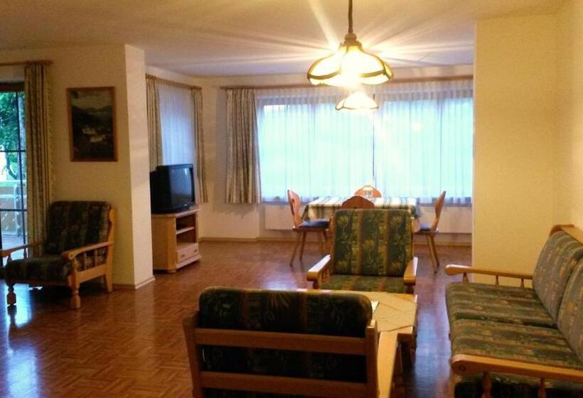 Апартаменты 2 Спальни, Bayersoier Hof