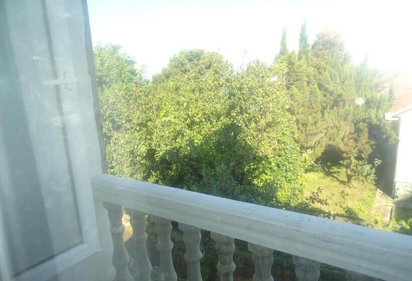 اتاق استاندارد با چشم‌انداز دریا, Gios Guest House