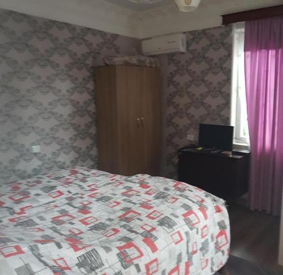 اتاق استاندارد با چشم‌انداز, Gios Guest House