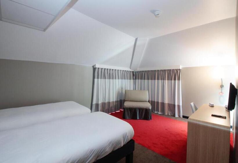 اتاق استاندارد چهار تخته, Ibis Cahors