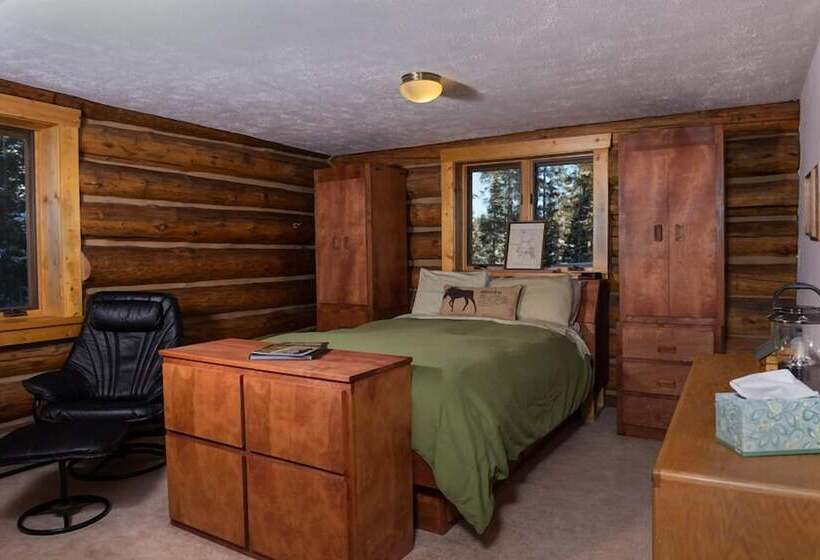 Дом 1 Спальня, Silver Gate Lodging
