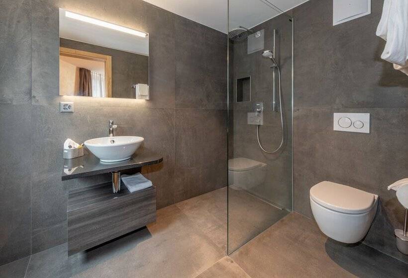 Номер Стандарт, Heimatlodge