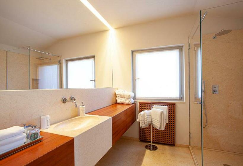 اتاق لوکس با بالکن و چشم‌انداز دریا, Il Leccio   Luxury Resort Portofino Monte